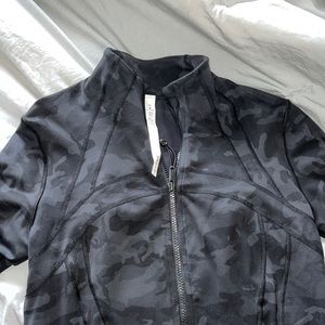 Lululemon define jacket size 10